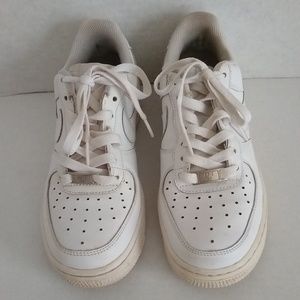 air force ones size 6.5